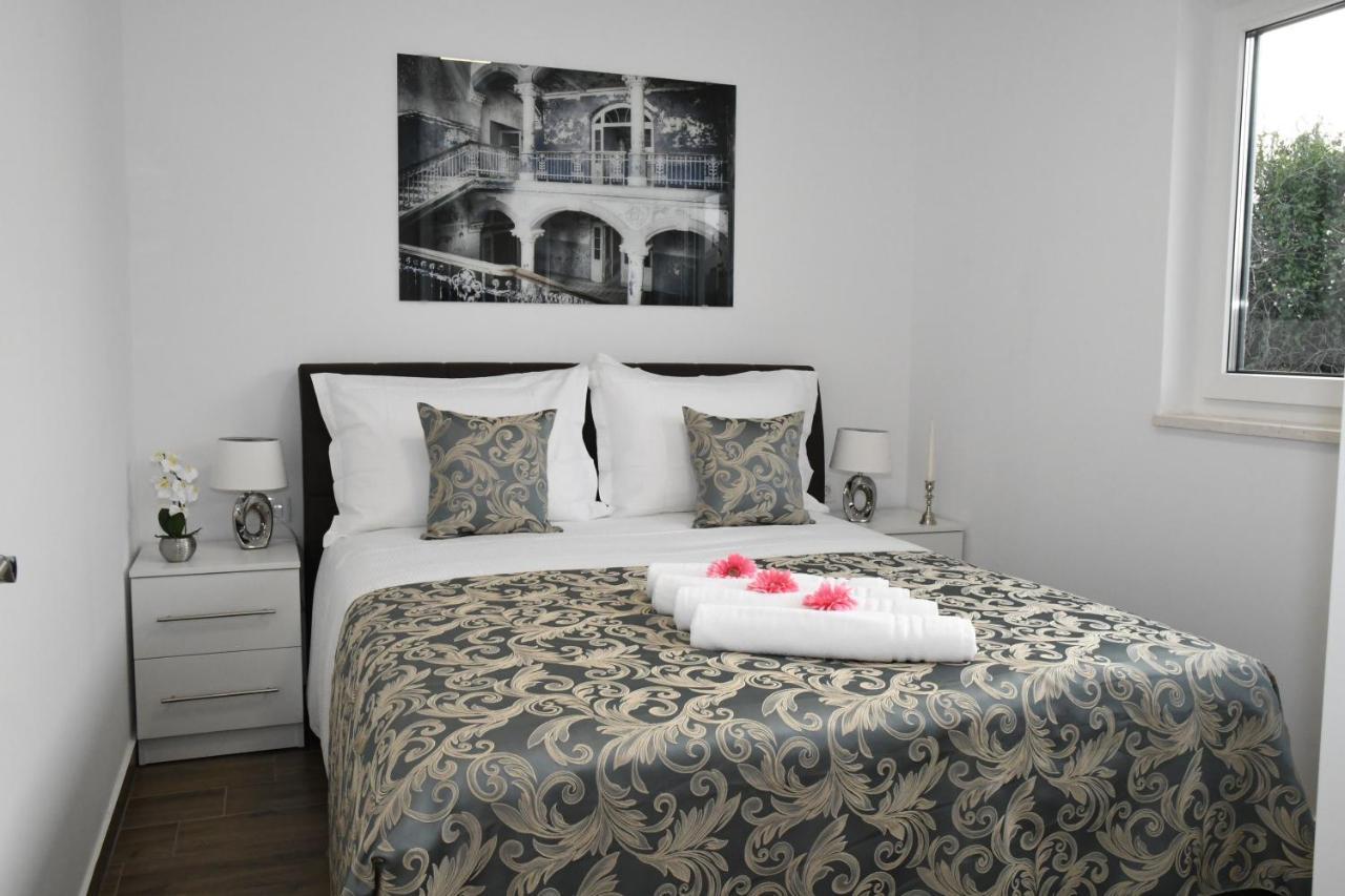 Holiday Luxury Resort Sundance 特罗吉尔 外观 照片