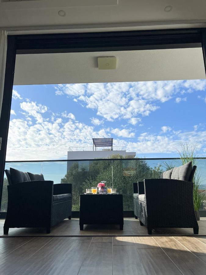 Holiday Luxury Resort Sundance 特罗吉尔 外观 照片