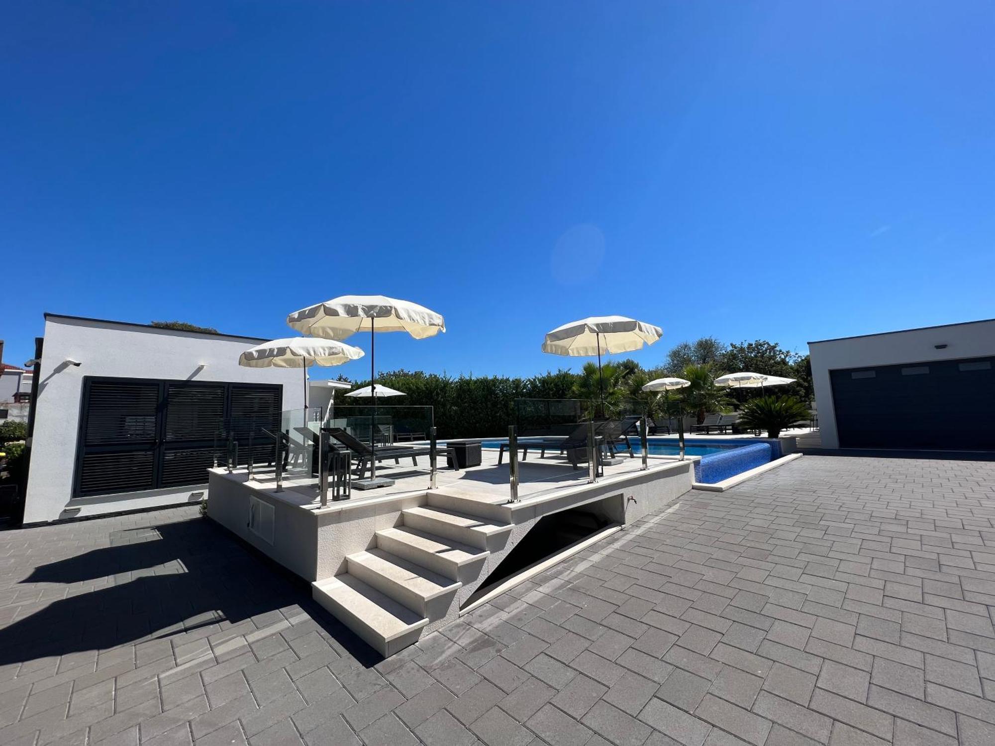 Holiday Luxury Resort Sundance 特罗吉尔 外观 照片